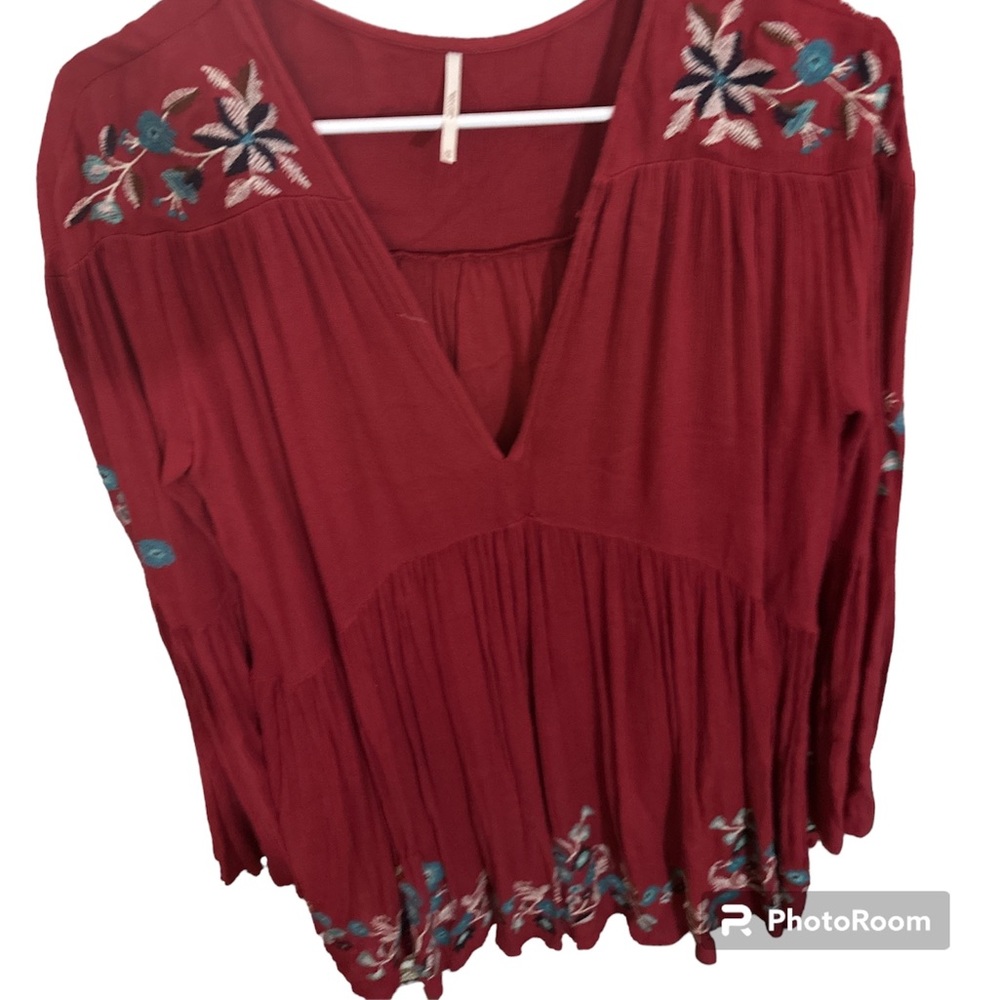 Free people redfish V-neck dress with embroidered flowers so fine size xS